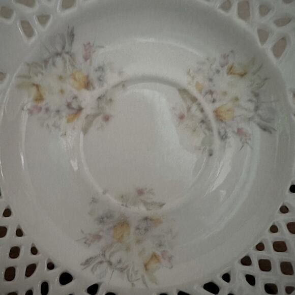 Vintage Liette International saucer w yellow floral details - Picture 2 of 5